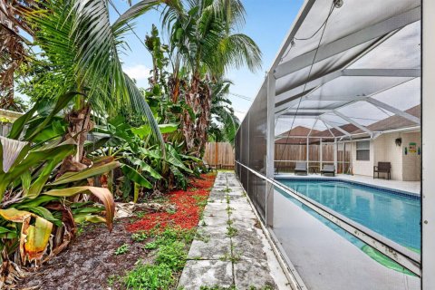 Villa ou maison à vendre à Port St. Lucie, Floride: 3 chambres, 196.95 m2 № 2265340 - photo 27