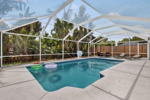 Villa ou maison à vendre à Port St. Lucie, Floride: 3 chambres, 196.95 m2 № 2265340 - photo 24
