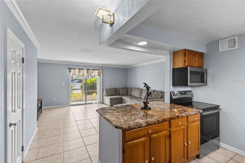 Condominio en venta en Bradenton, Florida, 1 dormitorio, 69.21 m2 № 2106169 - foto 10