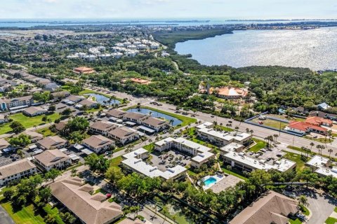 Condominio en venta en Bradenton, Florida, 1 dormitorio, 69.21 m2 № 2106169 - foto 2