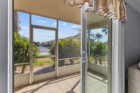 Condominio en venta en Bradenton, Florida, 1 dormitorio, 69.21 m2 № 2106169 - foto 19