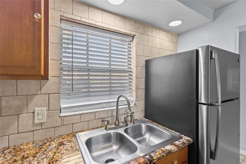 Condominio en venta en Bradenton, Florida, 1 dormitorio, 69.21 m2 № 2106169 - foto 11