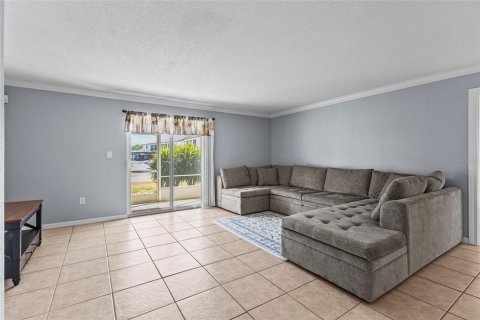 Condominio en venta en Bradenton, Florida, 1 dormitorio, 69.21 m2 № 2106169 - foto 6