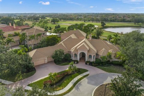 House in University Park, Florida 5 bedrooms, 635.08 sq.m. № 2330562
