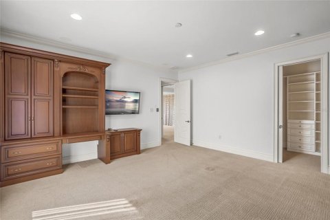 Casa en venta en University Park, Florida, 5 dormitorios, 635.08 m2 № 2330562 - foto 13