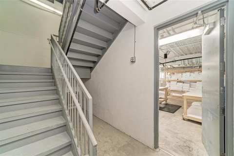 Immobilier commercial à vendre à Holmes Beach, Floride: 796.54 m2 № 2406290 - photo 20