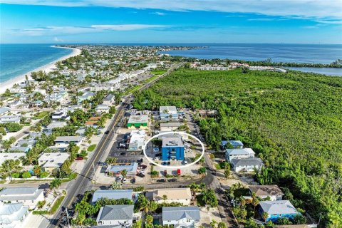 Immobilier commercial à vendre à Holmes Beach, Floride: 796.54 m2 № 2406290 - photo 2