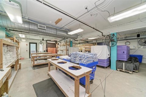 Immobilier commercial à vendre à Holmes Beach, Floride: 796.54 m2 № 2406290 - photo 26
