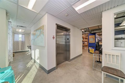 Immobilier commercial à vendre à Holmes Beach, Floride: 796.54 m2 № 2406290 - photo 21