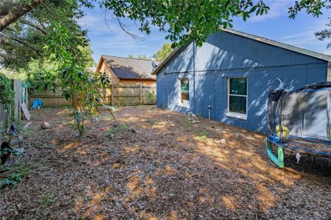 House in Orlando, Florida 4 bedrooms, 123.84 sq.m. № 1818842 - photo 12