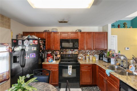 House in Orlando, Florida 4 bedrooms, 123.84 sq.m. № 1818842 - photo 5