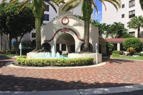 Condo in Boca Raton, Florida, 3 bedrooms  № 1093941 - photo 1