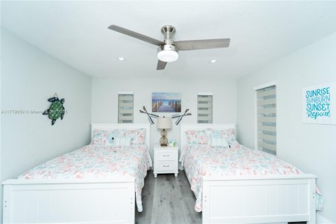 House in Key Largo, Florida 3 bedrooms, 170.1 sq.m. № 1714919 - photo 18