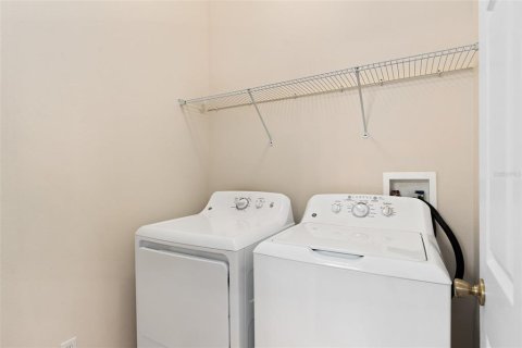 Adosado en venta en Orlando, Florida, 3 dormitorios, 136.1 m2 № 2204059 - foto 17