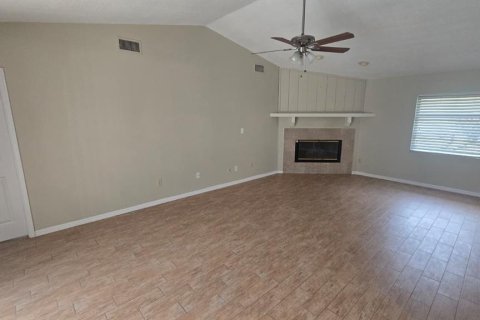Villa ou maison à vendre à Palm Harbor, Floride: 4 chambres, 246.75 m2 № 2156884 - photo 3