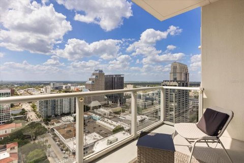 Condo in Orlando, Florida, 2 bedrooms № 2093420 - photo 14