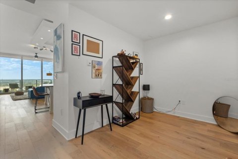 Condo in Orlando, Florida, 2 bedrooms № 2093420 - photo 5