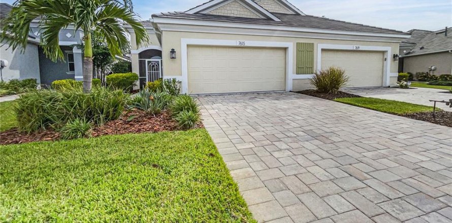 Duplex in Sarasota, Florida 2 bedrooms, 146.69 sq.m. № 1385137