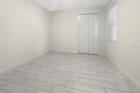 Duplex in Sarasota, Florida 2 bedrooms, 146.69 sq.m. № 1385137 - photo 11
