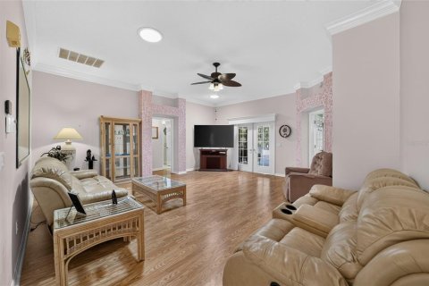 House in The Villages, Florida 3 bedrooms, 171.13 sq.m. № 2199265 - photo 26