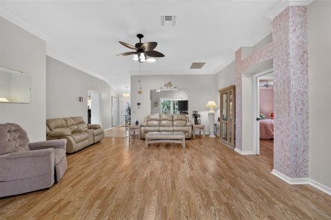 House in The Villages, Florida 3 bedrooms, 171.13 sq.m. № 2199265 - photo 28