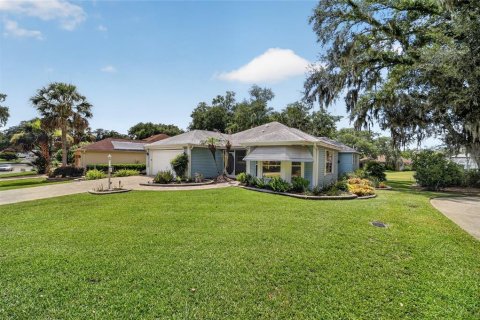 House in The Villages, Florida 3 bedrooms, 171.13 sq.m. № 2199265 - photo 20