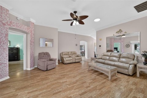 House in The Villages, Florida 3 bedrooms, 171.13 sq.m. № 2199265 - photo 29