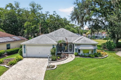 House in The Villages, Florida 3 bedrooms, 171.13 sq.m. № 2199265