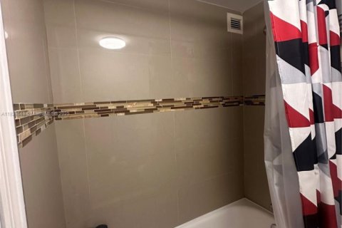 Снять в аренду кондоминиум в Санни-Айлс-Бич, Флорида 1 спальня, 71.26м2, № 1833715 - фото 28