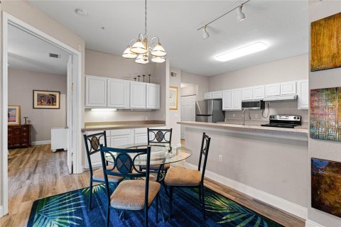 Condo in Tampa, Florida, 2 bedrooms  № 1870584 - photo 3