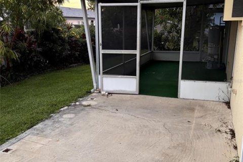 Casa en alquiler en Saint Petersburg, Florida, 4 dormitorios, 157.19 m2 № 2112532 - foto 13