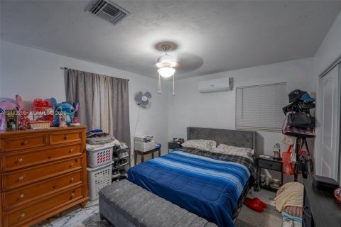 Villa ou maison à vendre à Miami Gardens, Floride: 3 chambres, 151.06 m2 № 2432527 - photo 29