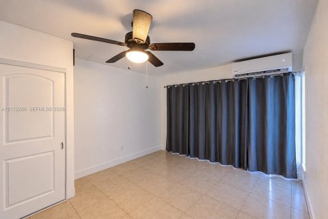 Villa ou maison à vendre à Miami Gardens, Floride: 3 chambres, 151.06 m2 № 2432527 - photo 26