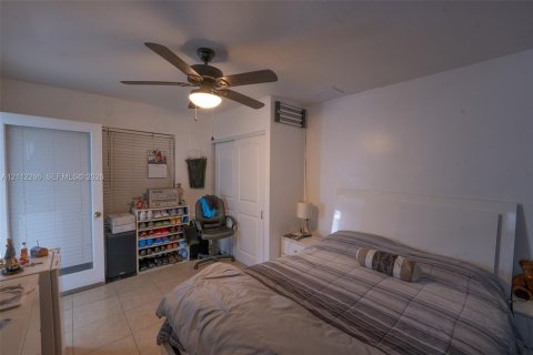 Villa ou maison à vendre à Miami Gardens, Floride: 3 chambres, 151.06 m2 № 2432527 - photo 28