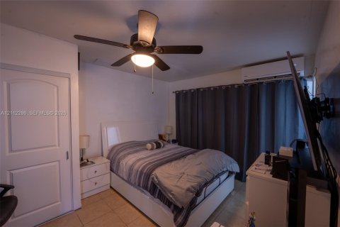 Villa ou maison à vendre à Miami Gardens, Floride: 3 chambres, 151.06 m2 № 2432527 - photo 27