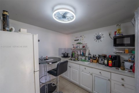 Villa ou maison à vendre à Miami Gardens, Floride: 3 chambres, 151.06 m2 № 2432527 - photo 25