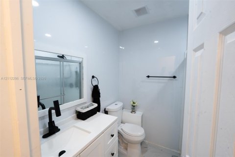 Villa ou maison à vendre à Miami Gardens, Floride: 3 chambres, 151.06 m2 № 2432527 - photo 19