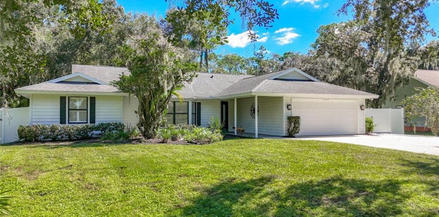 House in Bradenton, Florida 3 bedrooms, 174.47 sq.m. № 2421822