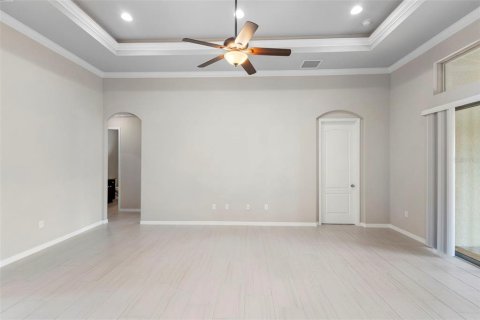 House in Clermont, Florida 4 bedrooms, 246.28 sq.m. № 1919406 - photo 12