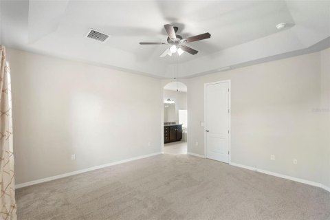 House in Clermont, Florida 4 bedrooms, 246.28 sq.m. № 1919406 - photo 17