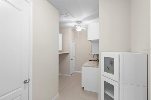 House in Clermont, Florida 4 bedrooms, 246.28 sq.m. № 1919406 - photo 26