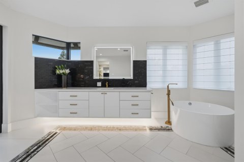 Casa en venta en Boca Raton, Florida, 6 dormitorios, 843.92 m2 № 2435630 - foto 23