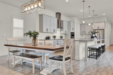 Casa en venta en Orlando, Florida, 4 dormitorios, 351.73 m2 № 1882766 - foto 15