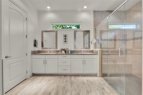 Casa en venta en Orlando, Florida, 4 dormitorios, 351.73 m2 № 1882766 - foto 30