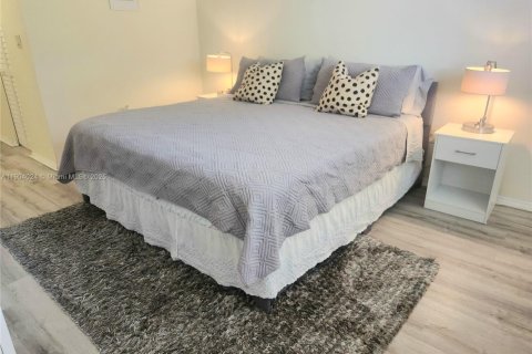 Copropriété à vendre à Plantation, Floride: 1 chambre, 89.19 m2 № 2012203 - photo 16