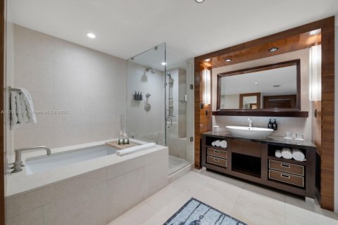 Condominio en venta en Miami Beach, Florida, 1 dormitorio, 61.5 m2 № 1667629 - foto 30