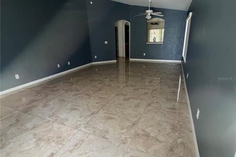 Casa en venta en Wesley Chapel, Florida, 4 dormitorios, 137.68 m2 № 2096682 - foto 13