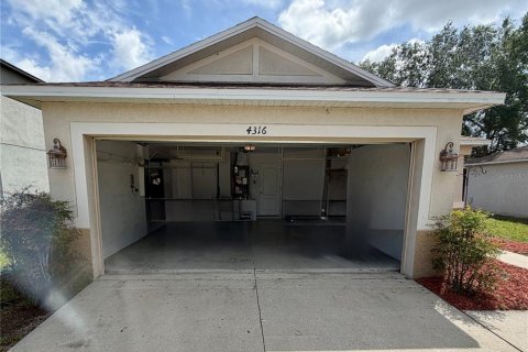 Casa en venta en Wesley Chapel, Florida, 4 dormitorios, 137.68 m2 № 2096682 - foto 9