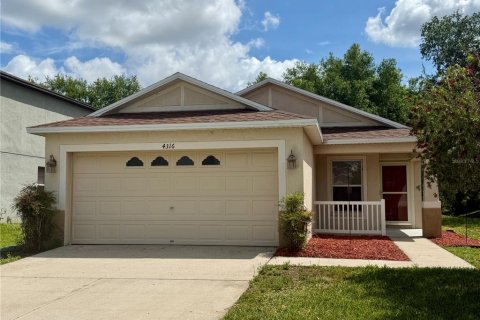 Casa en venta en Wesley Chapel, Florida, 4 dormitorios, 137.68 m2 № 2096682 - foto 3