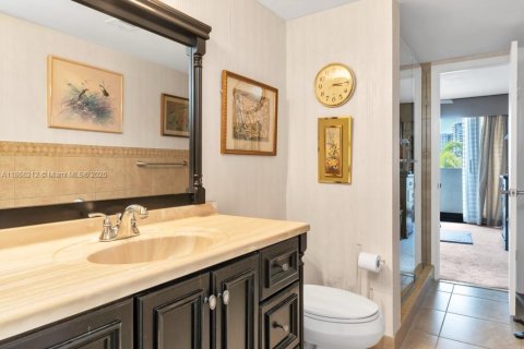 Condominio en alquiler en West Palm Beach, Florida, 2 dormitorios, 115.85 m2 № 1897592 - foto 4